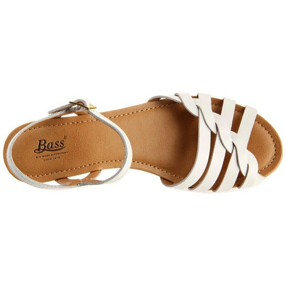 B.H. Bass & Co Clementine White Leather Sandals 7