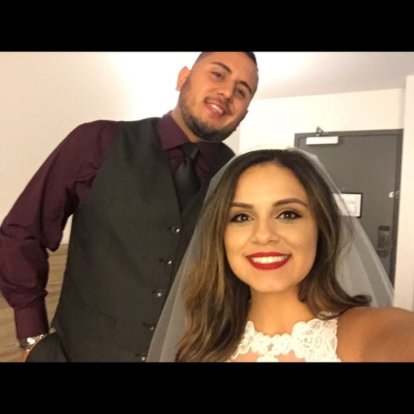 Meet your Posher, Jennifer - Picture 3 of 4