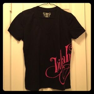 V-neck Billabong shirt