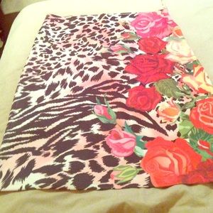 Trendy mix print pencil skirt!!