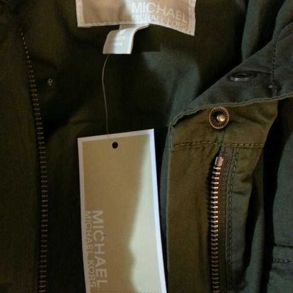 *SOLD* MICHAEL KORS Rolled Sleeve Jacket- SOLD - Picture 4 of 4