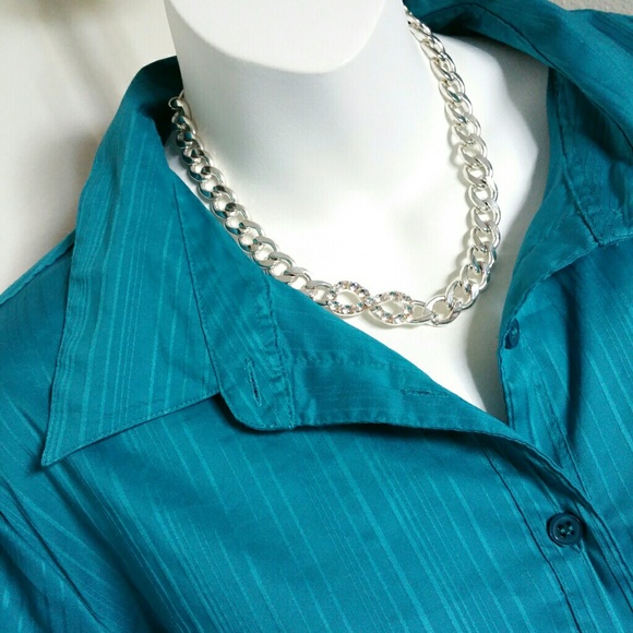 *SOLD* Turquoise Babydoll Style Top - Picture 2 of 3
