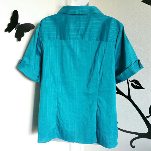 *SOLD* Turquoise Babydoll Style Top - Picture 3 of 3