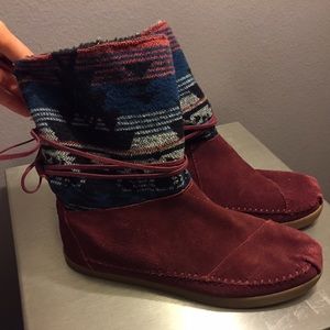 Size 10 Toms Boots