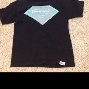 Diamond brand T-Shirt. Size Medium.