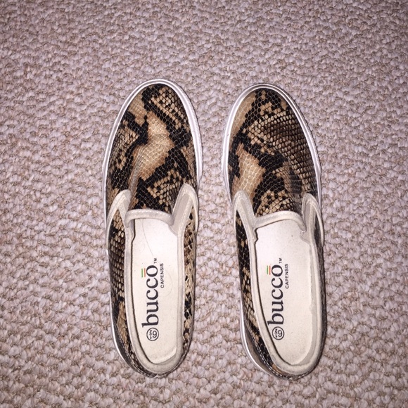 shoes - Picture 2 of 2