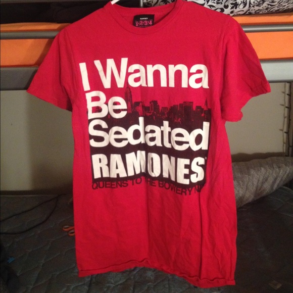 Hot Topic Ramones T Shirt