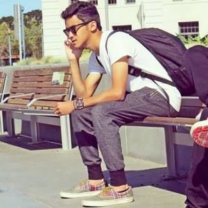 Meet your Posher, Khalid