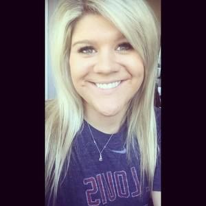 Meet your Posher, Brooke