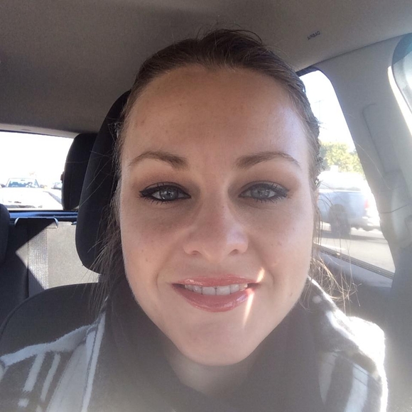 Meet your Posher, Rachel - Picture 1 of 1