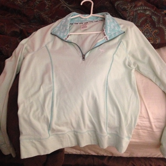 VS yoga half zip