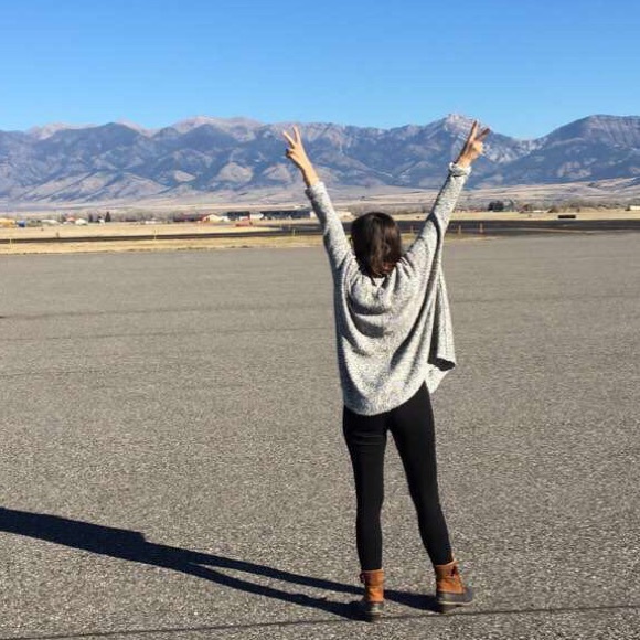 Meet your Posher, April - Picture 3 of 3