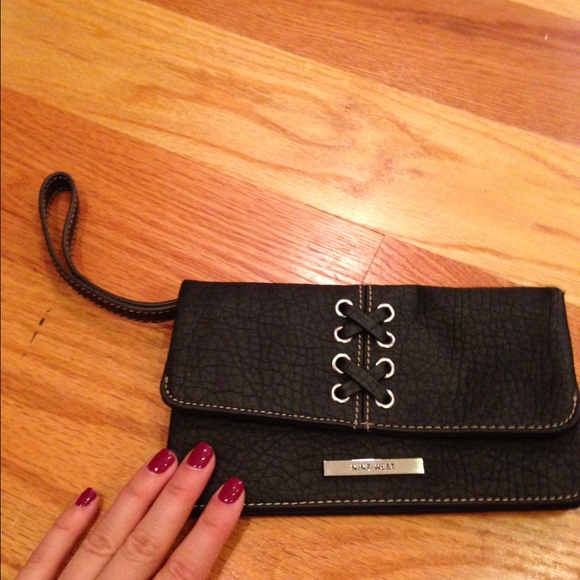 Nine West black clutch purse