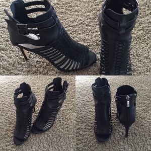 Vince Camuto Kipper Caged leather Sandals