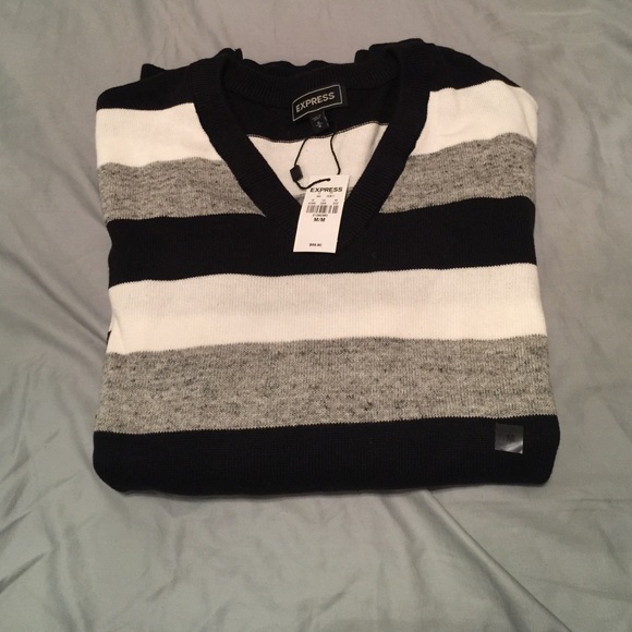 Express Other - ✨✨Brand New Men's sweater from Express✨😊