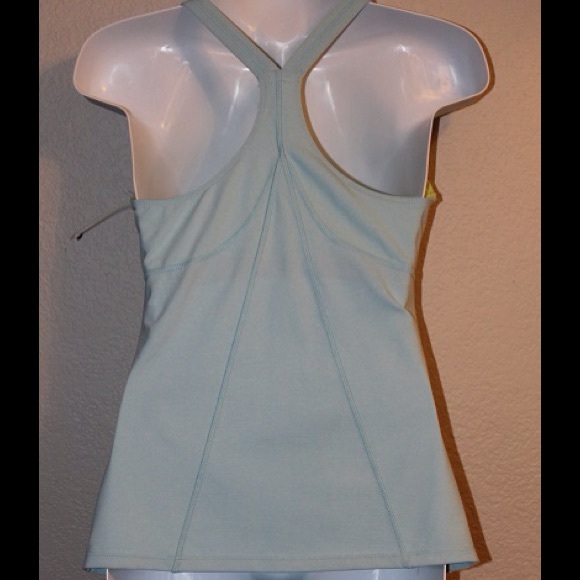 SOLD! Adorable Workout Yoga & Exercise Tank - Picture 4 of 4