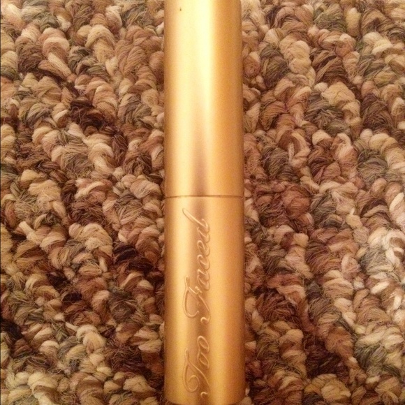 Too Faced La Creme Lipstick "Naked Dolly"