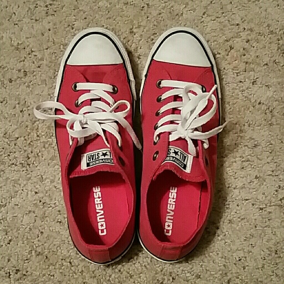 Womens Red Converse Low Top Shoes sz 9.5 All Stars