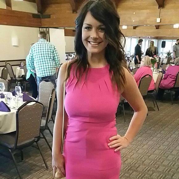 Meet your Posher, Courtney - Picture 1 of 1