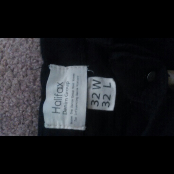 Jeans - Picture 2 of 3