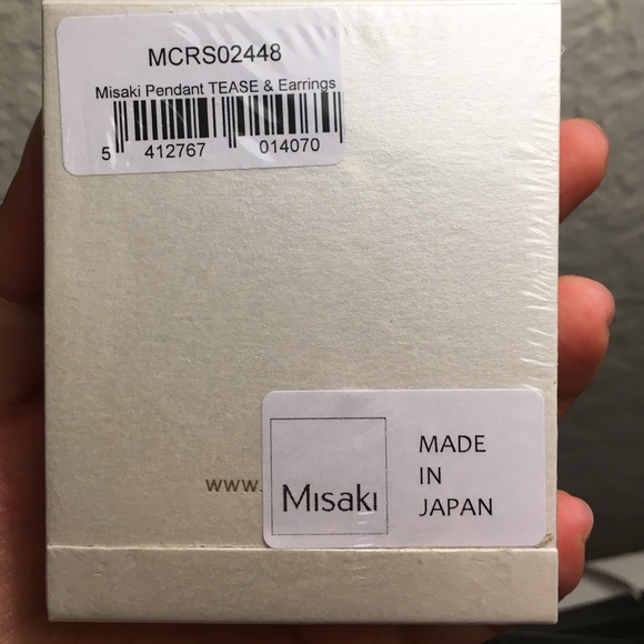 ⭐️HOST PICK⭐️ Misaki pendant and earrings - Picture 3 of 3