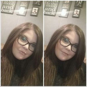 Meet your Posher, Alexandra