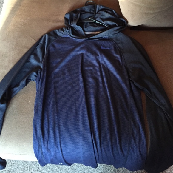 Men's Nike sweatshirt