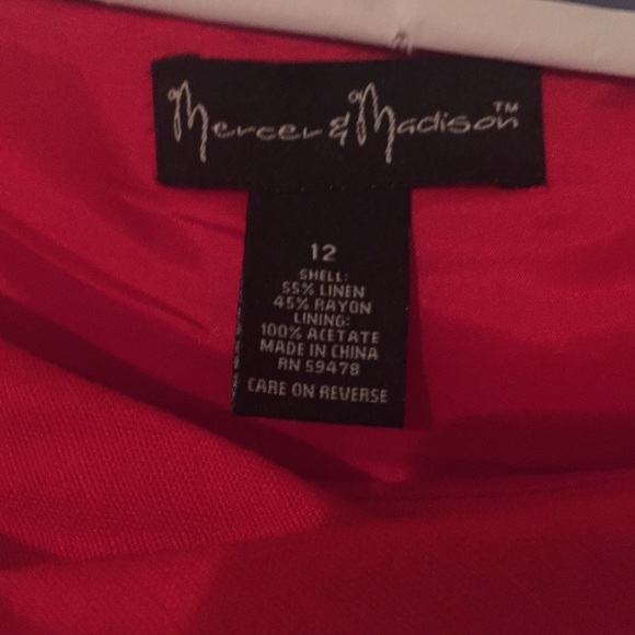 Dress (worn once) - Picture 2 of 2