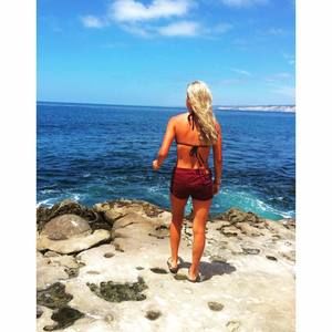 Meet your Posher, Avery