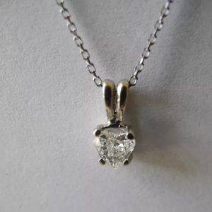 14k White Gold Diamond pendant necklace 16"