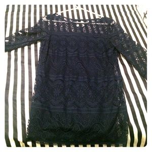 Quarter sleeve lace Max Studio blouse