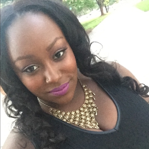 Meet your Posher, Bria - Picture 1 of 1