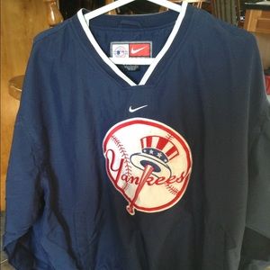 Mens Yankees v-neck pullover jacket