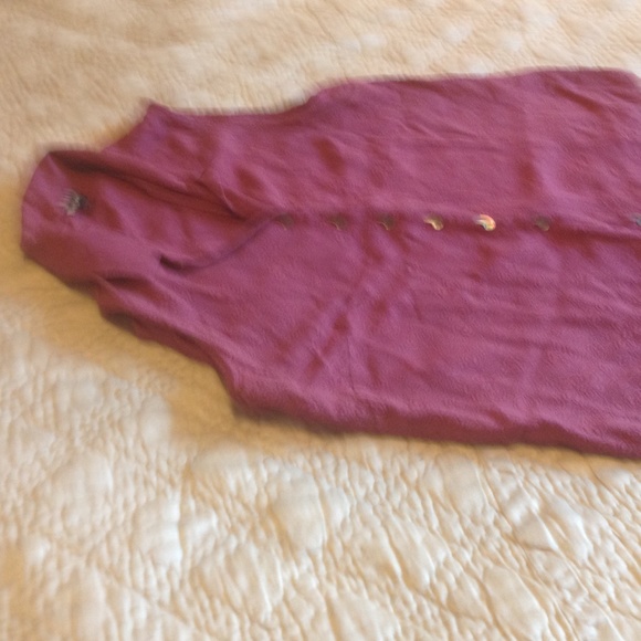 Self patterned  and elegant slightly worn - Picture 1 of 1