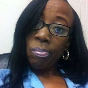 Meet your Posher, Carolee