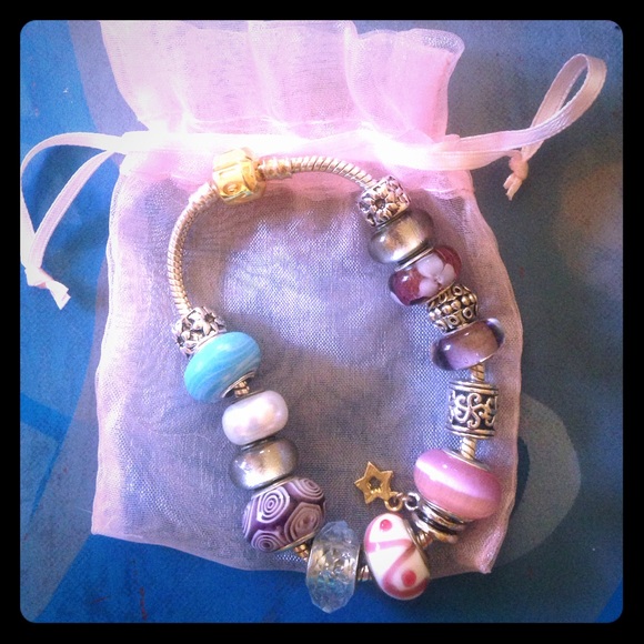 Troll bracelet