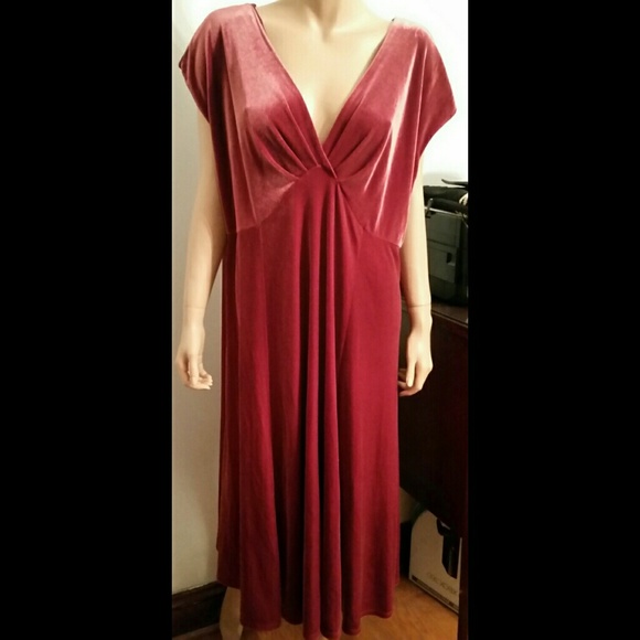 SOLD!Another Thyme Velour Dress NWT