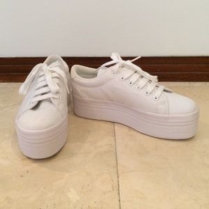 JC PLAY Platform Sneakers