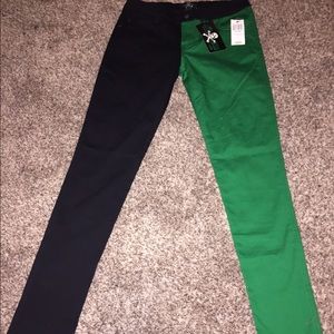 Hot Topic size 7 split jeans NEW
