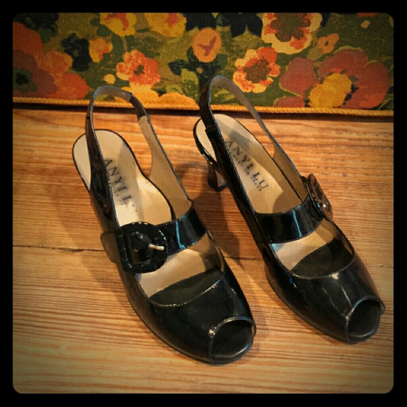 Anyi Lu Black Patent Leather Tulip Slingback Shoes