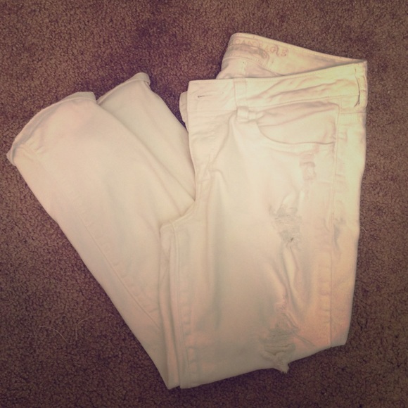 White ripped capris