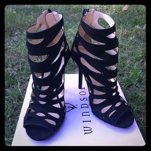 Windsor Black Heels