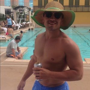 Meet your Posher, Joe