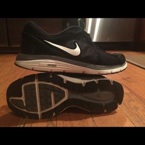 Women's Nike Fusion Run sneakers size 8