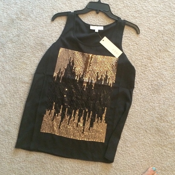 Olive and Oak black top