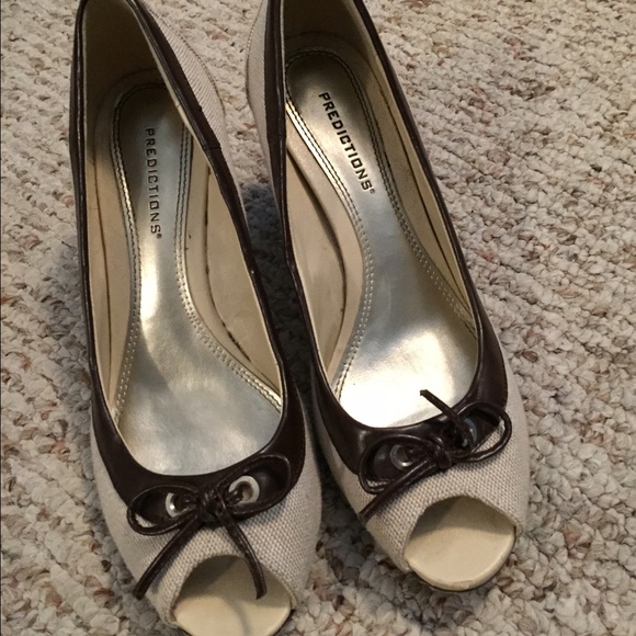 Cute peep toe