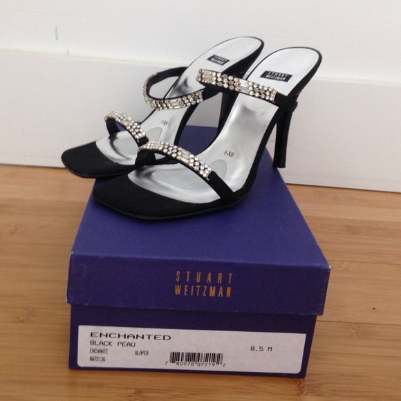 Stuart Weitzman 8.5B black heels rhinestone straps