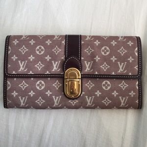 Louis Vuitton pink monogram wallet