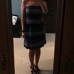 Adorable Old Navy strapless dress.