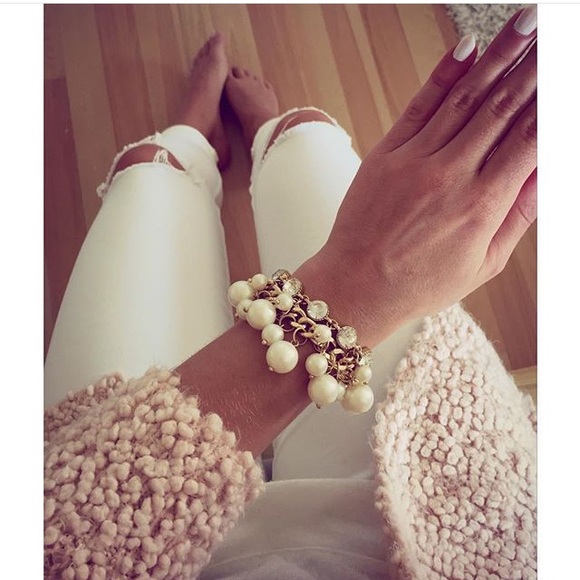 Hwl boutique Jewelry - Pearl bracelet